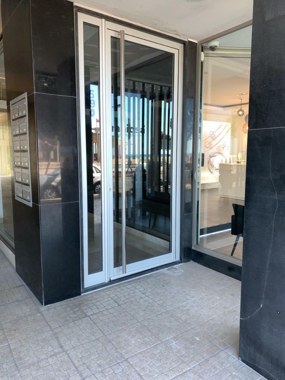 Front Beach Apartment Póvoa de Varzim Εξωτερικό φωτογραφία