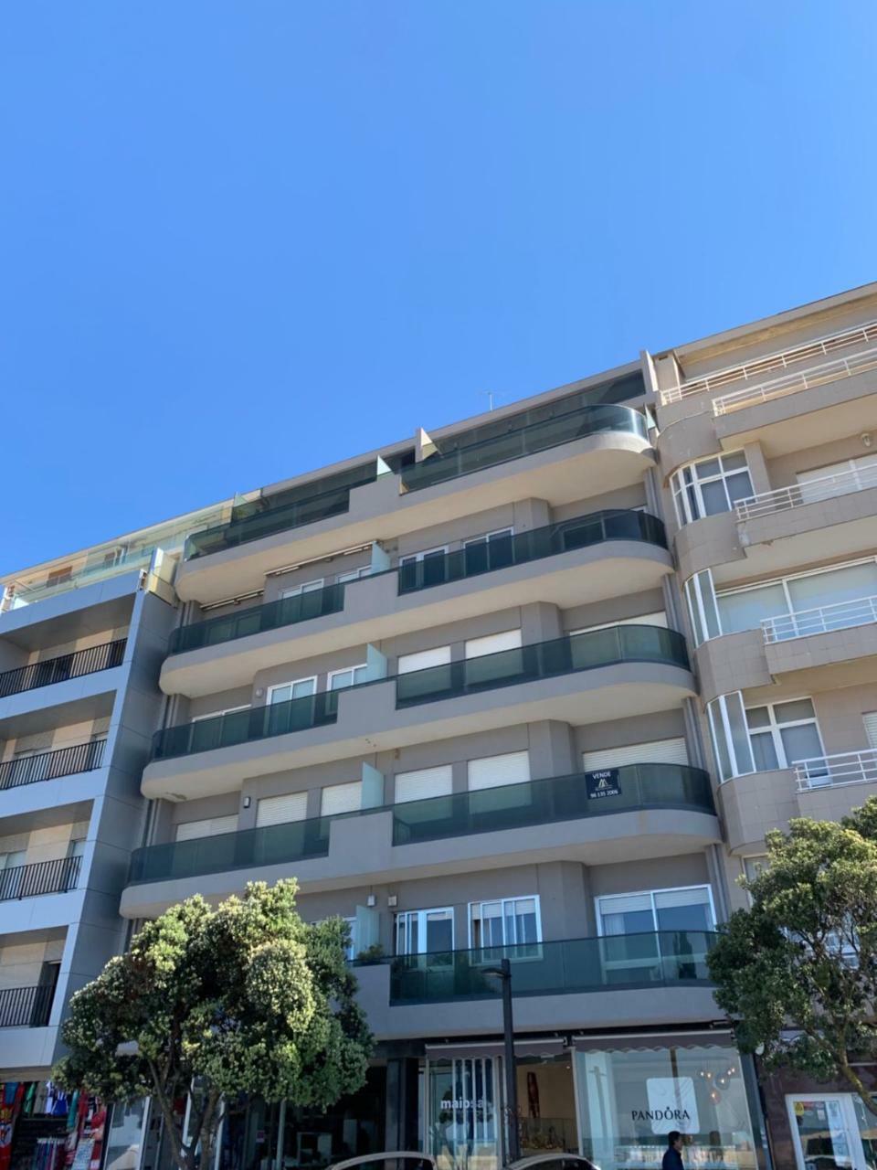 Front Beach Apartment Póvoa de Varzim Εξωτερικό φωτογραφία